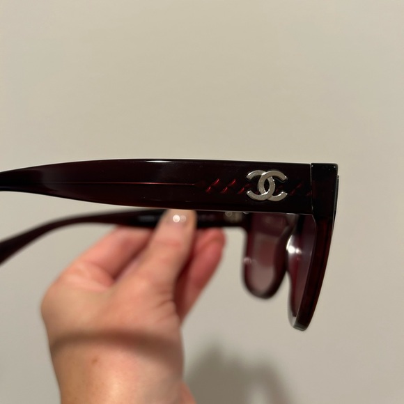 Authentic Chanel sunglasses - Picture 6 of 11